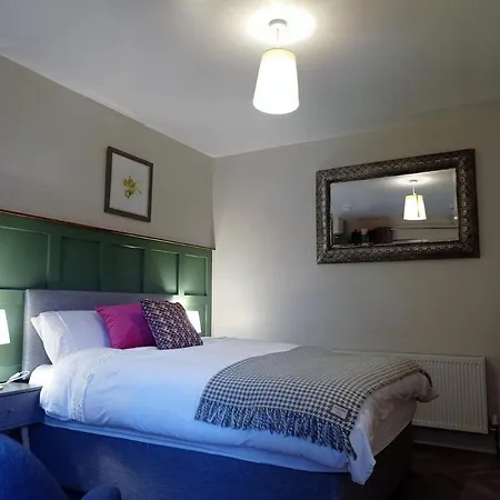 Romantic Hot Tub Retreat With Bar & Tapas Restaurant On-site Apartment Grangecon