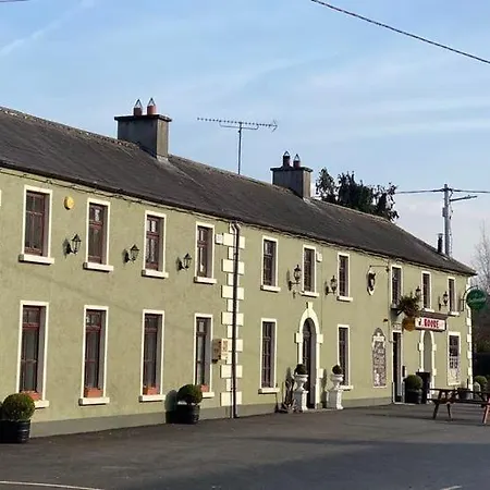 Romantic Hot Tub Retreat With Bar & Tapas Restaurant On-site