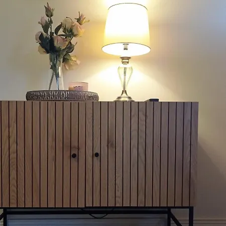 Apartment Romantic Hot Tub Retreat With Bar & Tapas Restaurant On-site Grangecon